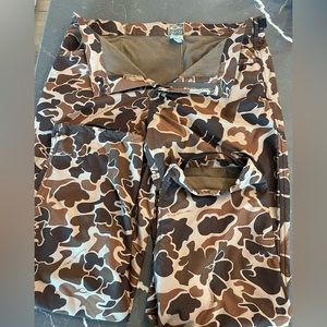NWOT Drake old school camo wader pants